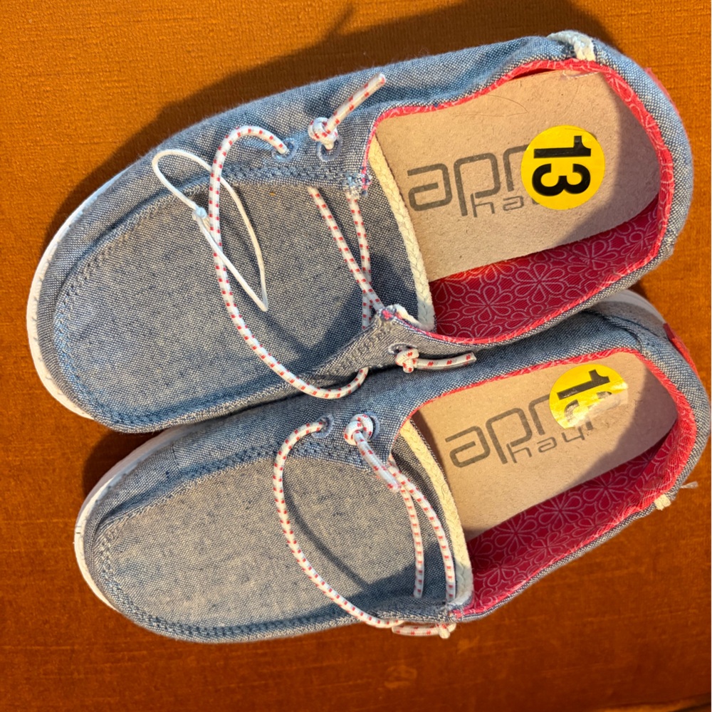Hey Dude Kids' Moccasins in blue red white 13 nwot